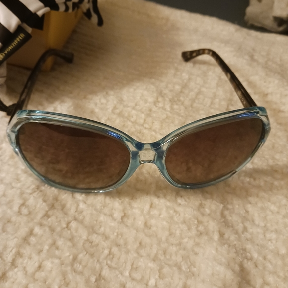 Von Zipper Sunglasses (WORN ONCE) - Picture 10 of 15